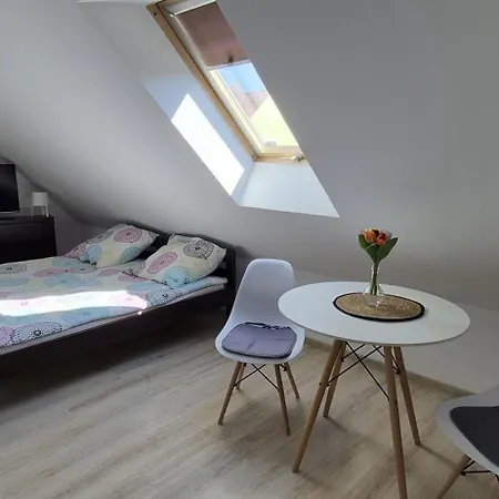 Dom Nad Kanalem Nr 2 *